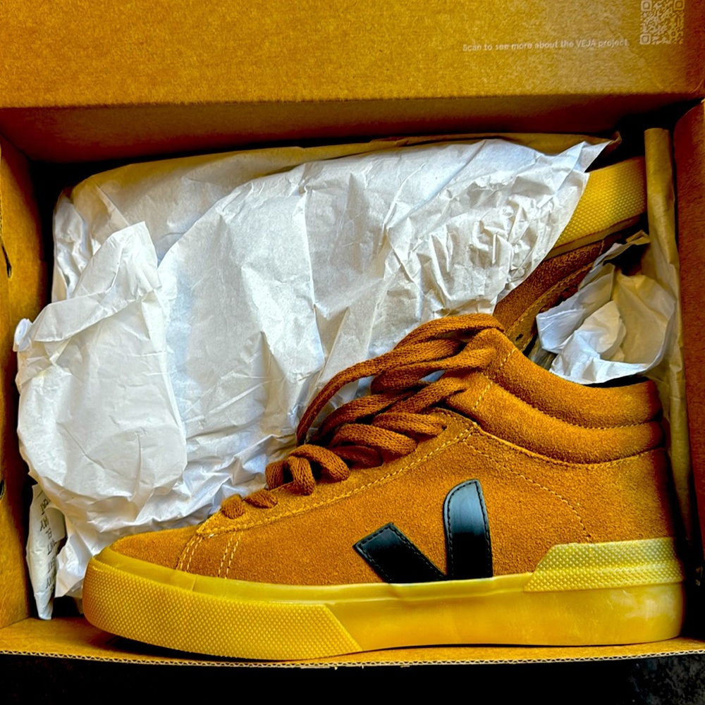 Veja Women's Sneakers in Mustard Yellow and Black